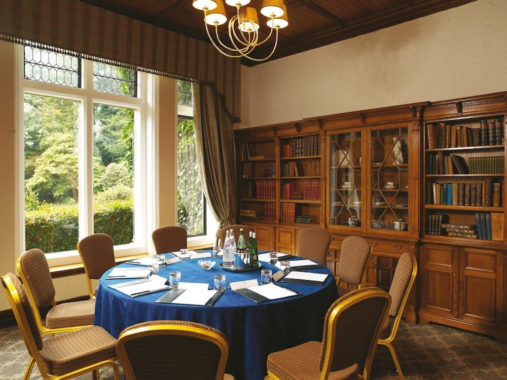 Macdonald Frimley Hall Hotel & Spa Camberley Esterno foto